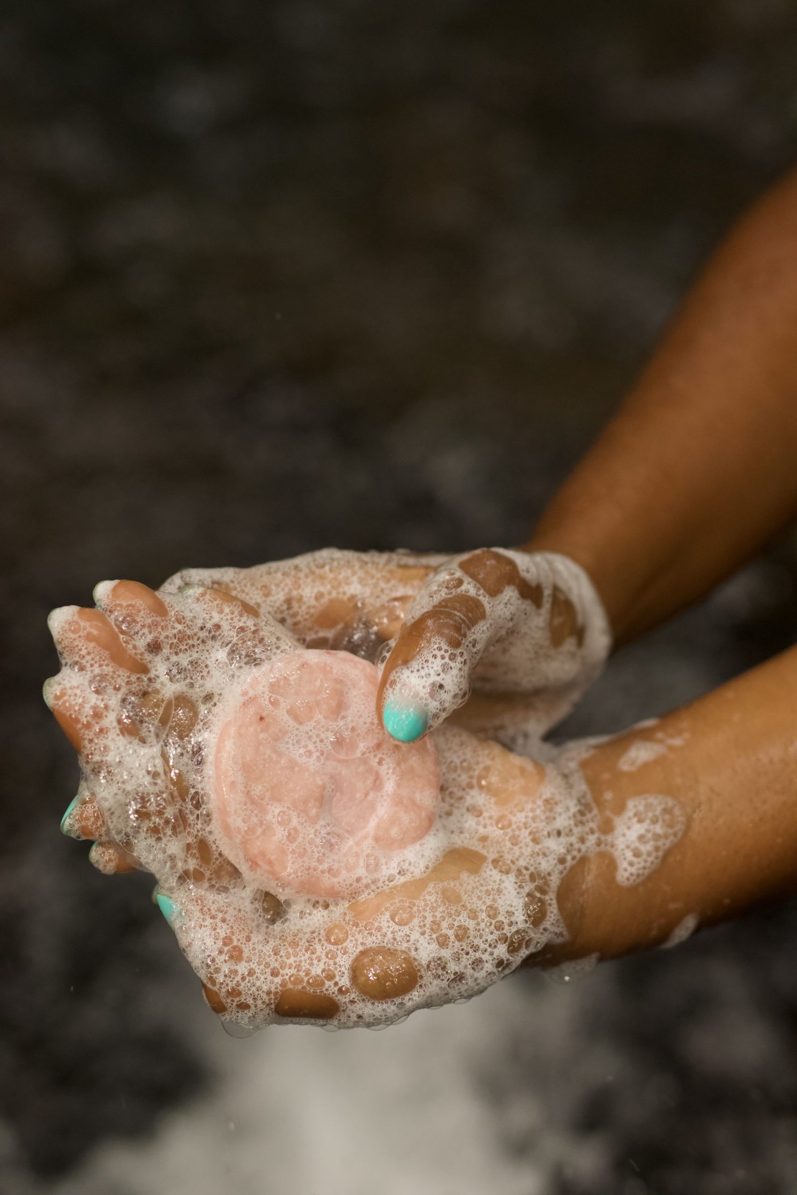 Shampoing solide Kreolity Frizz Gombo/Hibiscus – Image 2